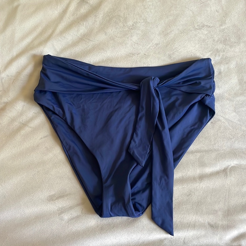 Bloomingdales - brand new high waisted bikini bottom - Picture 1 of 2